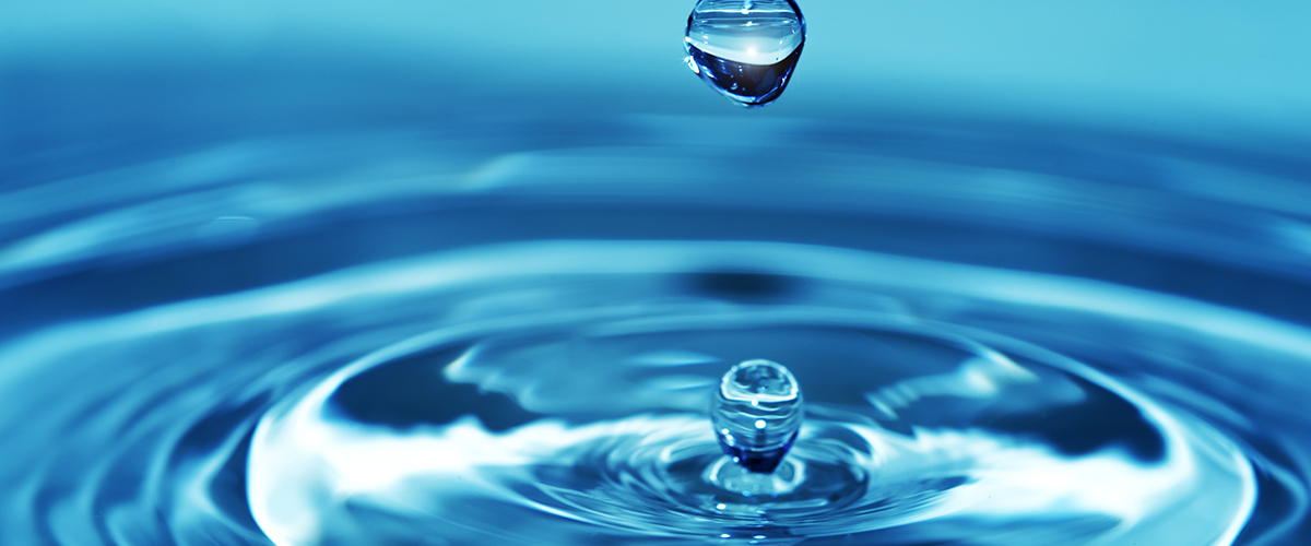 Splash water